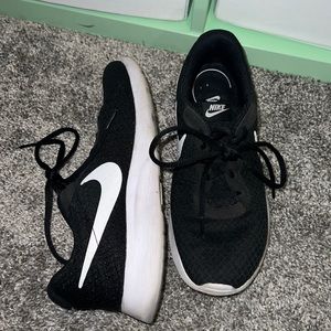 Nike black sneakers